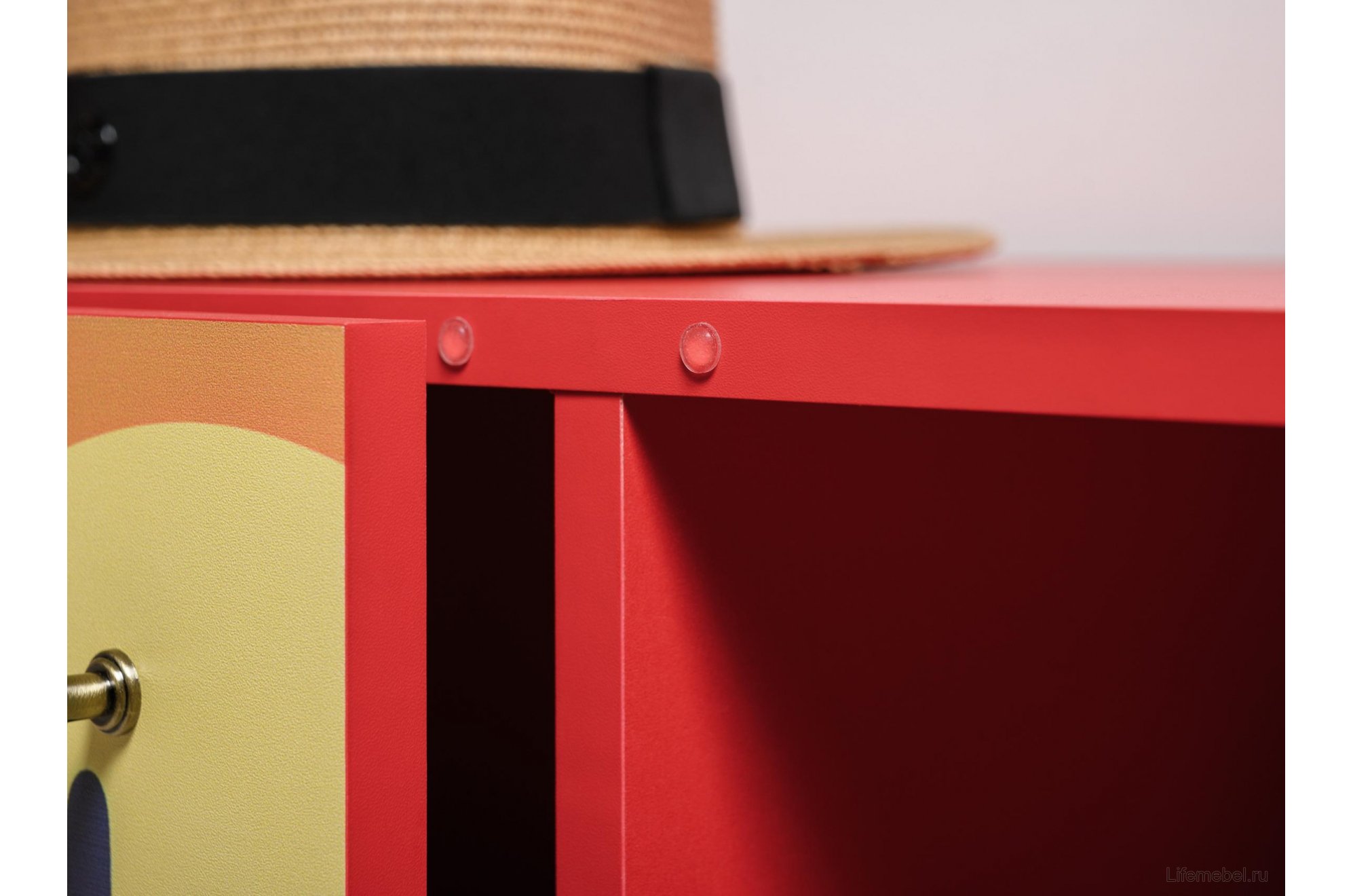 Тумба Кармин 16.230.03 красный / белый