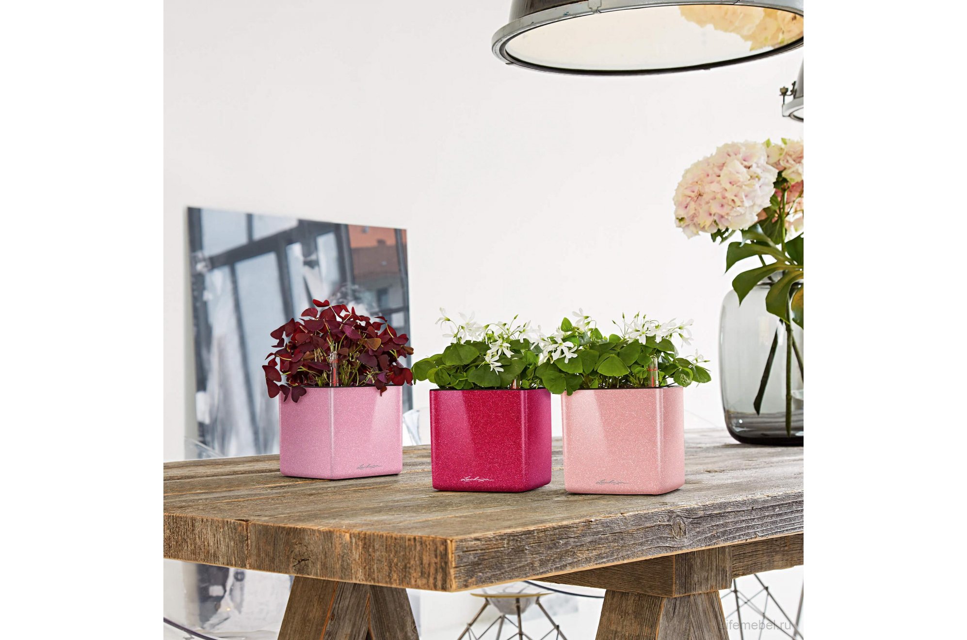 Кашпо Кьюб Глосси Кисс 14 кремовое