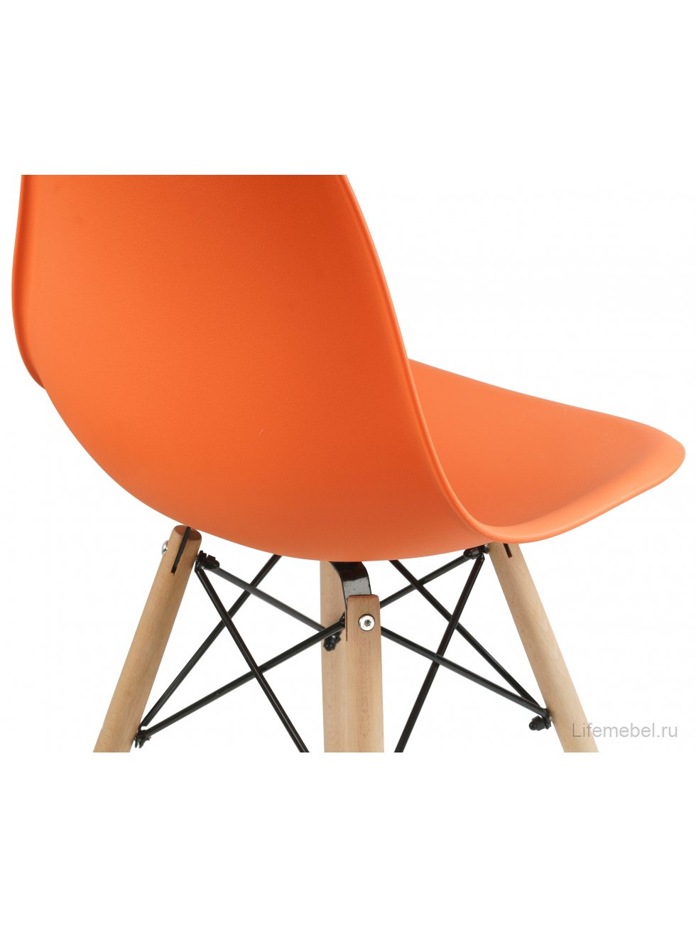 Пластиковый стул Eames PC-015 orange
