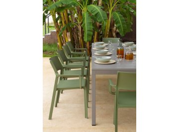 Кресло пластиковое Trill Armchair