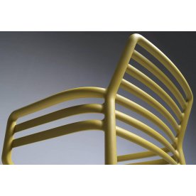 Пластиковый стул 003/4025418000