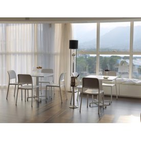 Пластиковый стул Riva Bistrot