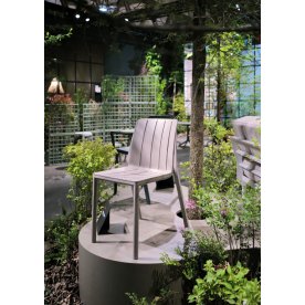 Стул пластиковый Tiberina Bistrot бежевый