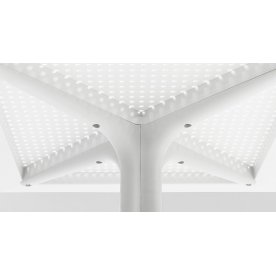 Пластиковый стол Clip 70