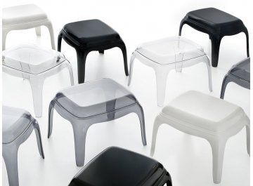 Пластиковый стол Pasha