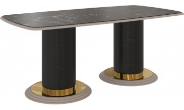 Деревянный стол Савелья