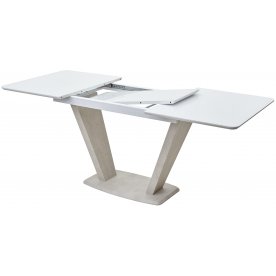 Стеклянный стол Прага