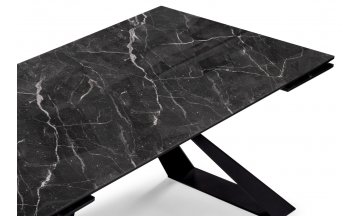 Стеклянный стол Маккарти 160