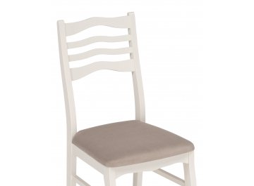 Деревянный стул Амадиу