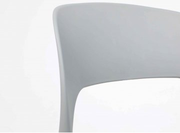 Пластиковый стул Olaf