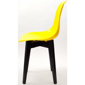 Пластиковый стул Сашш