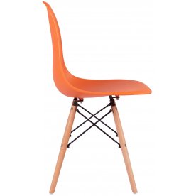 Пластиковый стул Eames