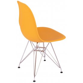 Пластиковый стул Eames