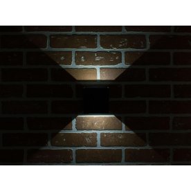 Уличный настенный светильник CLU0003