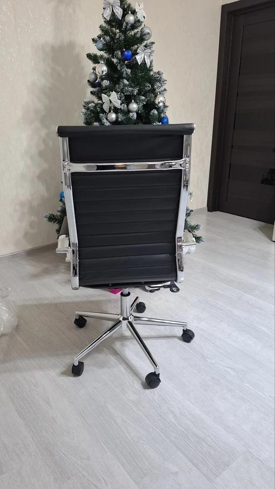 Компьютерное кресло Reus pu white / chrome фото покупателя 24