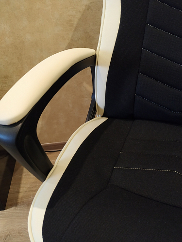 Компьютерное кресло Gamer черное / серое фото покупателя 137