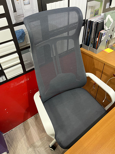 Компьютерное кресло Tilda dark gray / white фото покупателя 15