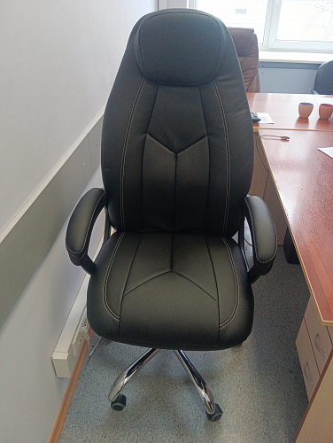 Компьютерное кресло Boss черное фото покупателя 1