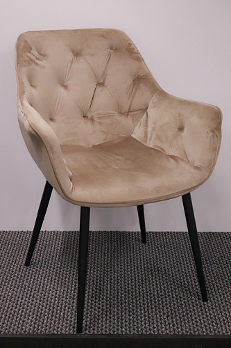 Стул на металлокаркасе Remo dark pink из шоурума 1