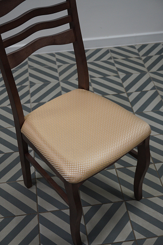 Деревянный стул Амадиу орех / камелия ромб 01 из шоурума 1