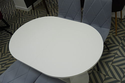 Стол на тумбе Порламар белый глянец из шоурума 3