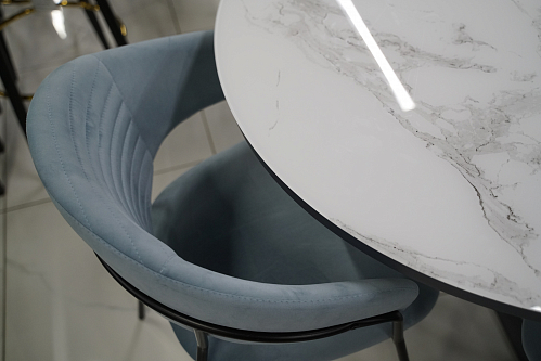 Стеклянный стол Нейтон обсидиан / черный из шоурума 2