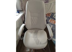 Компьютерное кресло Aragon белое фото покупателя 203