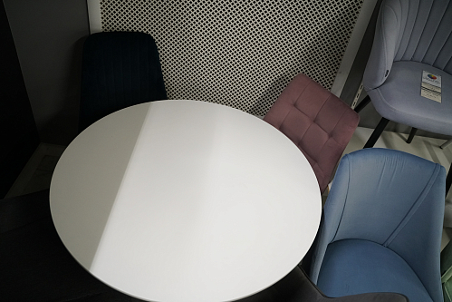 Стол Tulip 90 белый из шоурума 2