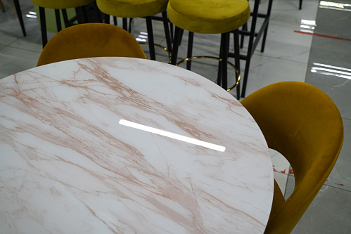 Стеклянный стол Анселм обсидиан / черный из шоурума 2