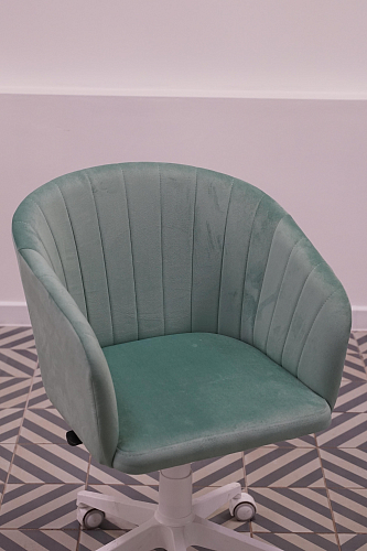 Компьютерное кресло Тибо сиреневый из шоурума 3