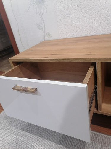 ТВ-тумба Эго Т-3 на ножках бетон светлый / белый глянец фото покупателя 4