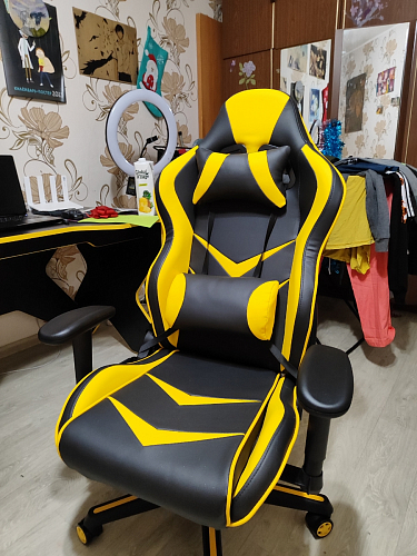 Компьютерное кресло Racer черное / бежевое фото покупателя 74