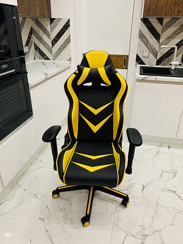 Компьютерное кресло Racer черное / желтое фото покупателя 1