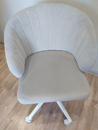 Компьютерное кресло Пард экокожа белый фото покупателя 45