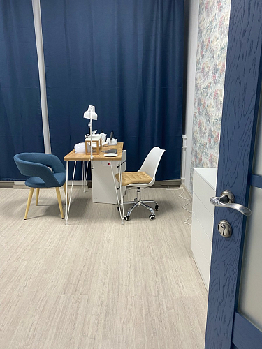 Компьютерное кресло Kolin с подушкой clear / white фото покупателя 409