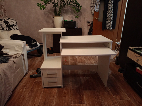 Стол компьютерный Джаз-24 правый белый фото покупателя 148