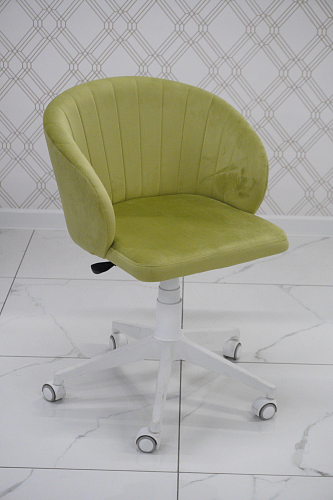 Компьютерное кресло Пард экокожа белый из шоурума 10