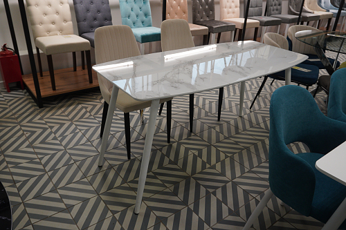 Стул на металлокаркасе Kora beige / black из шоурума 3