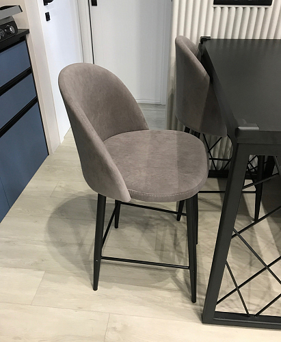 Барный стул Амизуре лавандовый / черный матовый фото покупателя 1