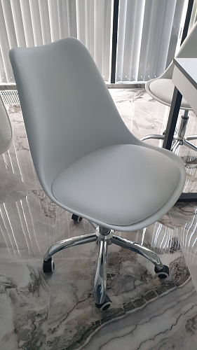 Компьютерное кресло Kolin с подушкой clear / white фото покупателя 508