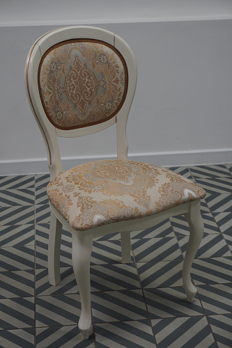 Стул Adriano молочный с патиной из шоурума 1