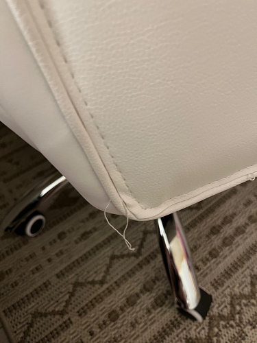 Компьютерное кресло Aragon белое фото покупателя 165