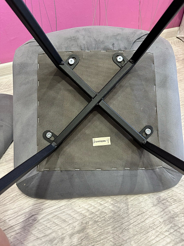 Стул на металлокаркасе Чилли серый велюр / черный фото покупателя 158