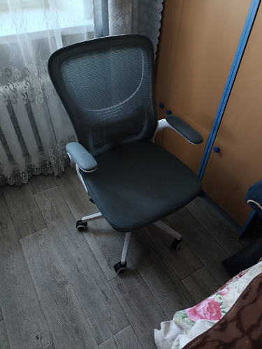 Компьютерное кресло Konfi light gray / white фото покупателя 227