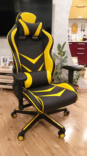 Компьютерное кресло Racer черный / красный / бежевый фото покупателя 99