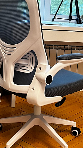 Компьютерное кресло Konfi light gray / white фото покупателя 146