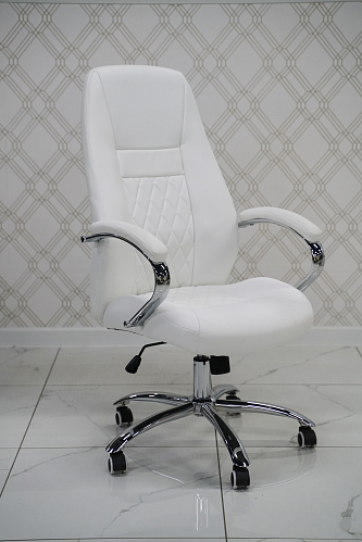 Компьютерное кресло Aragon белое из шоурума 1