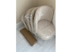 Стул на металлокаркасе Gabi 1 бежевый / черный с серебряными наконечниками фото покупателя 506