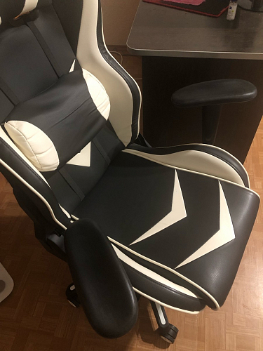 Компьютерное кресло Racer черное / оранжевое фото покупателя 188