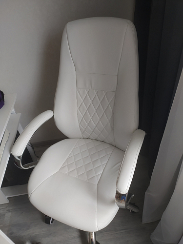 Компьютерное кресло Aragon белое фото покупателя 291